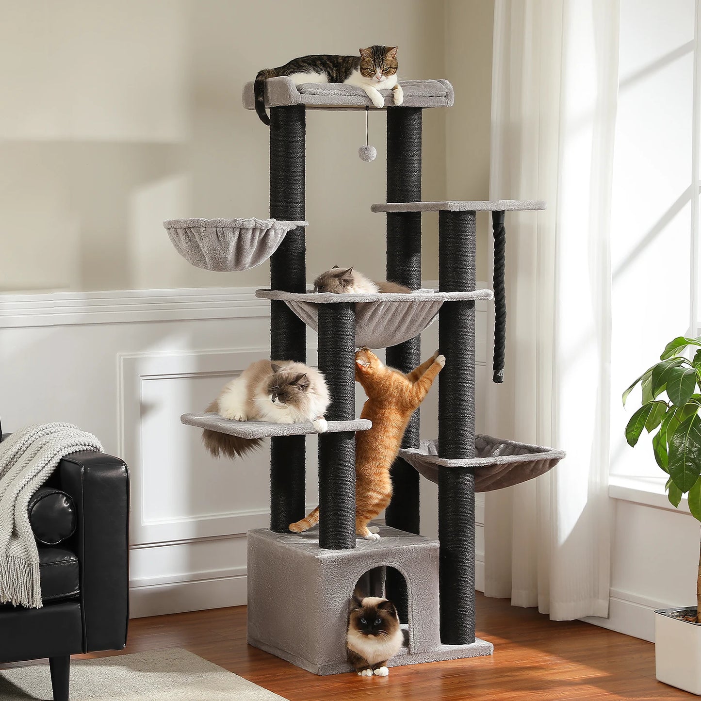 PEQULTI Cat Tree Tower With Scratching Posts And Cozy Condo